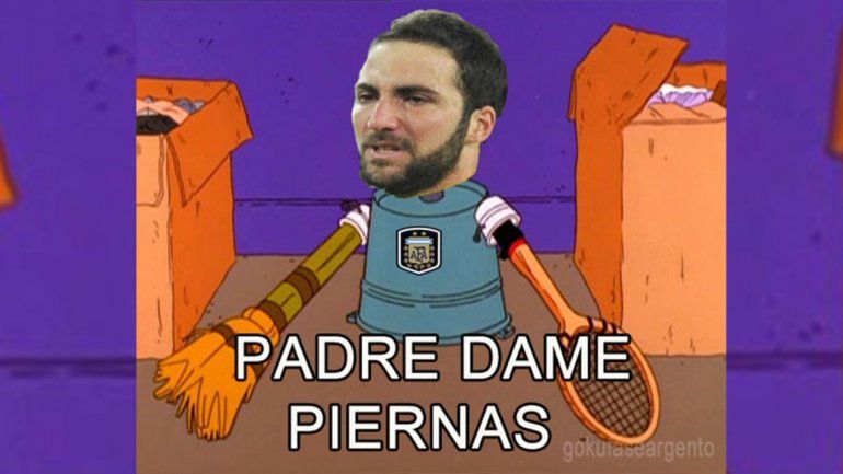 Higuaín se retiró de la Selección y las redes se llenaron de memes
