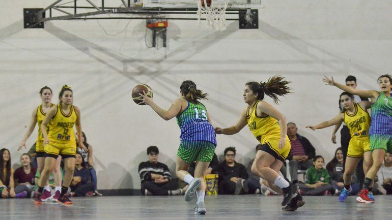 Audio y polémica por el arreglo de un partido en el básquet femenino