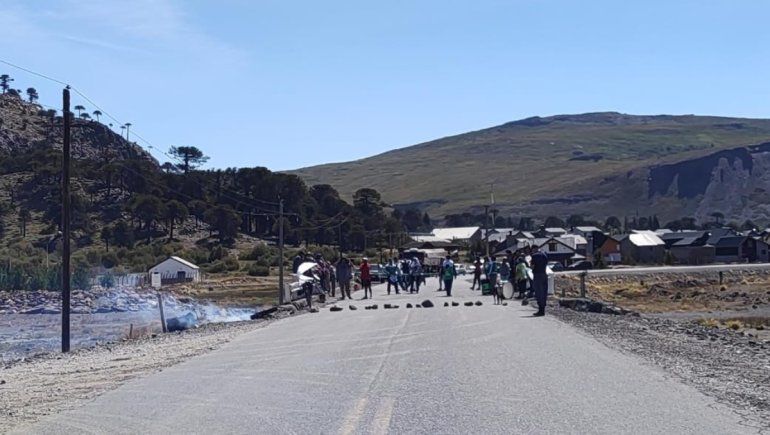 Protesta y corte en una ruta turística de Neuquén: qué pasó