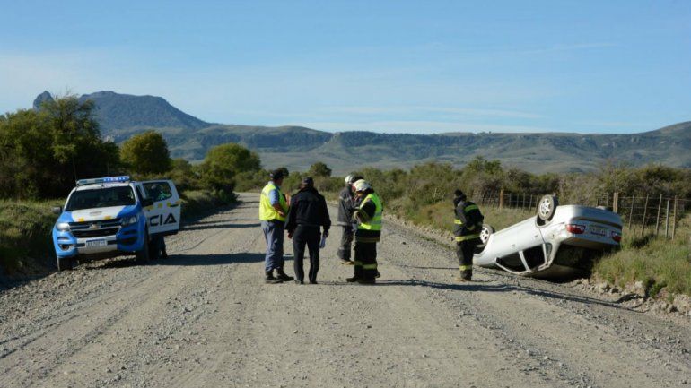Turistas protagonizaron un vuelco en la Ruta 61