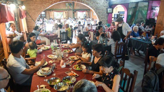 La Casa del Flaco, en Centenario, fue el escenario para lanzar la revalorización de este sector de la gastronomía.