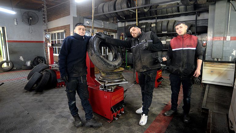 Los trabajadores en relación de dependencia pueden optar por el cambio de obra social. Los trabajadores en relación de dependencia pueden optar por el cambio de obra social.