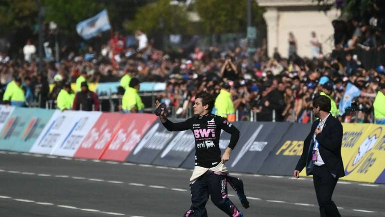 Más de 70 personas atendidas: cinco espectadores fueron trasladados al hospital en el Road Show de Colapinto