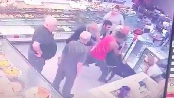 Entró a robar una panadería y ligó una paliza de los vecinos