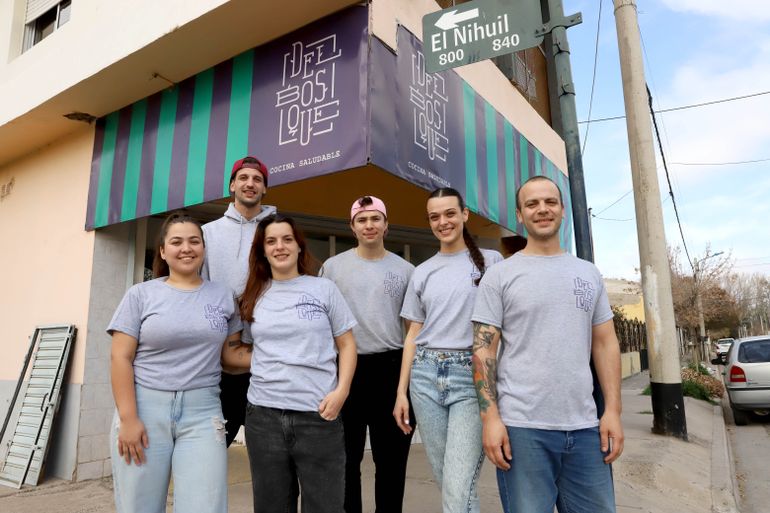 El chef neuquino que pasó de los comedores petroleros a emprender con viandas congeladas con un toque gourmet