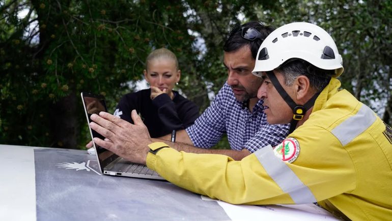 Neuquén monitorea un incendio en Chile a solo 9 kilómetros del límite y refuerza la prevención