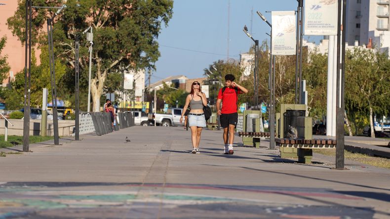 El consumo de energía se duplica durante los días de extremo calor en Neuquén. | LM Neuquen El consumo de energía se duplica durante los días de extremo calor en Neuquén.