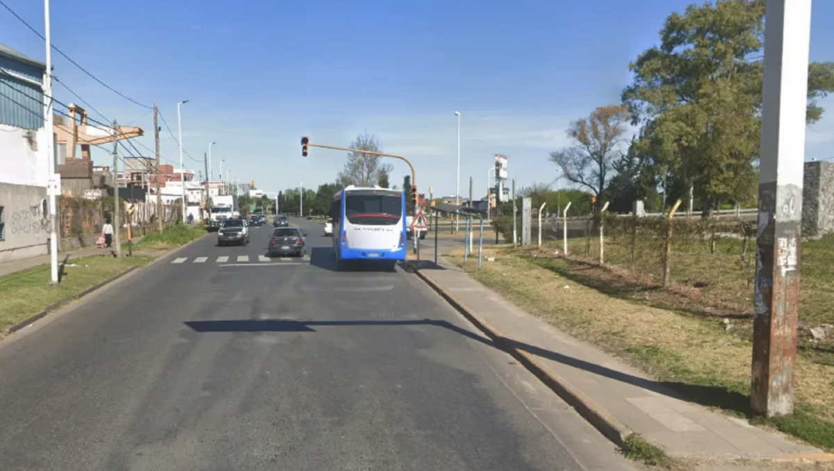 Esperaba el colectivo