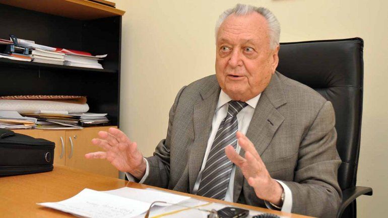 El ex gobernador Pedro Salvatori está internado por una insuficiencia respiratoria