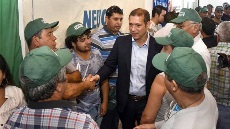 Provincia y CGT Neuquén acordaron beneficios para los trabajadores