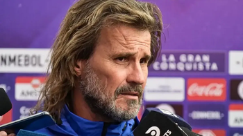 Insúa habló sobre el detrás de escena de su salida del Ciclón. Insúa habló sobre el detrás de escena de su salida del Ciclón.