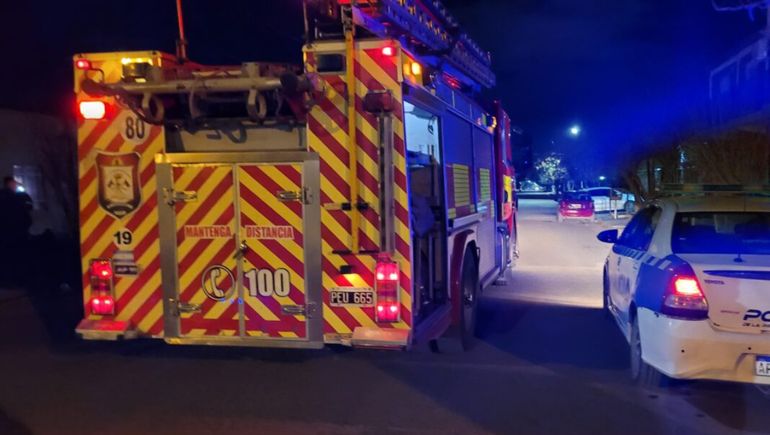 Centenario: una mujer busca al héroe que evitó que el fuego de un incendio llegue a su casa