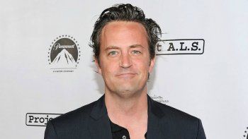 conmocion: murio matthew perry, el actor que interpreto a chandler en friends conmocion: murio matthew perry, el actor que interpreto a chandler en friends