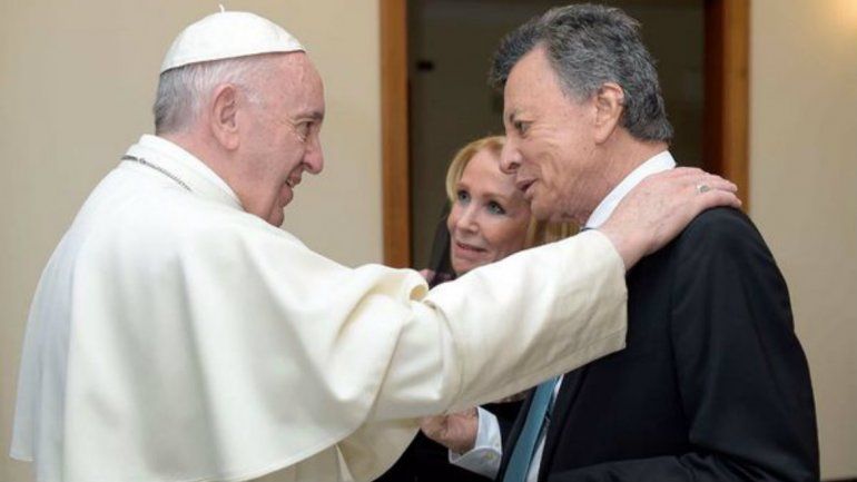Palito y Evangelina festejaron sus 50 años de casados en el Vaticano