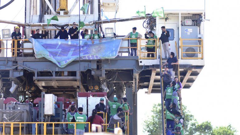 Militantes de ATE bloquean los accesos a los pozos petroleros