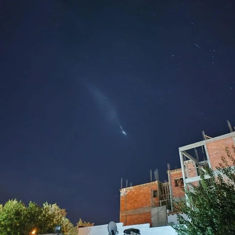 Vecinos neuquinos fotografiaron un extraño resplandor en el cielo: ¿Qué era?