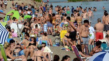 El río, el refugio para escaparle al calor. El río, el refugio para escaparle al calor.