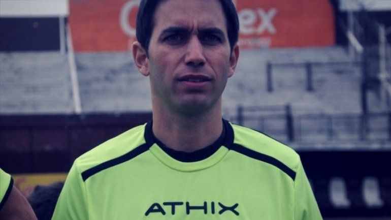 Imputaron al ex árbitro Bustos de grooming y seguirá detenido por tres meses