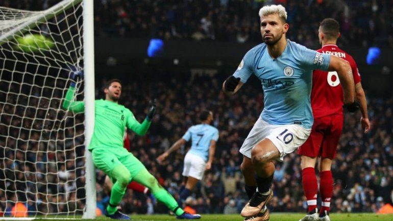 Con el gol del Kun, el Manchester City le ganó a Liverpool