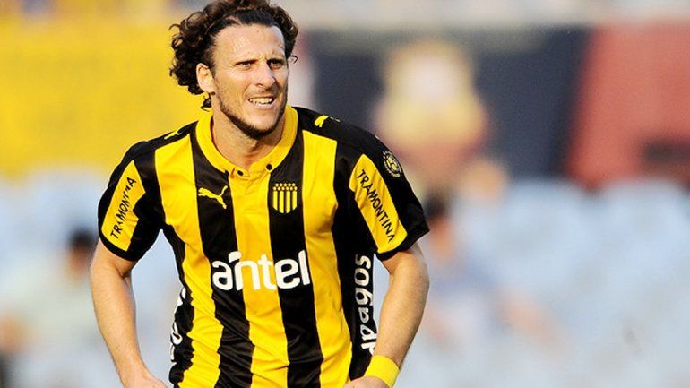 Forlán en Peñarol y Robinho en el Atlético Mineiro