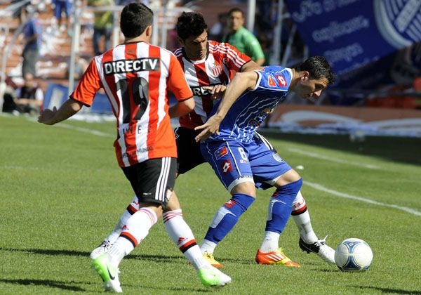 Godoy Cruz venció a Estudiantes 1 a 0 y se acerca a la punta