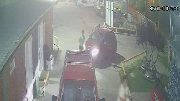 Los bomberos de Centenario salvaron a una beba en los primeros minutos del año