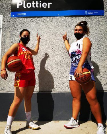 Centro Español y Club Plottier, el clásico en la rama femenina y una linda previa.