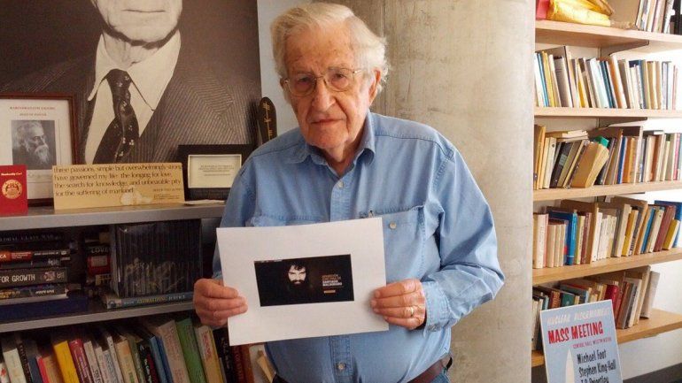 Artistas e intelectuales del mundo reclaman la aparición de Santiago