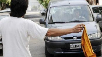 El ataque en plena madrugada volvió a poner en agenda el problema de los trapitos en Trelew, Chubut. El ataque en plena madrugada volvió a poner en agenda el problema de los trapitos en Trelew, Chubut.