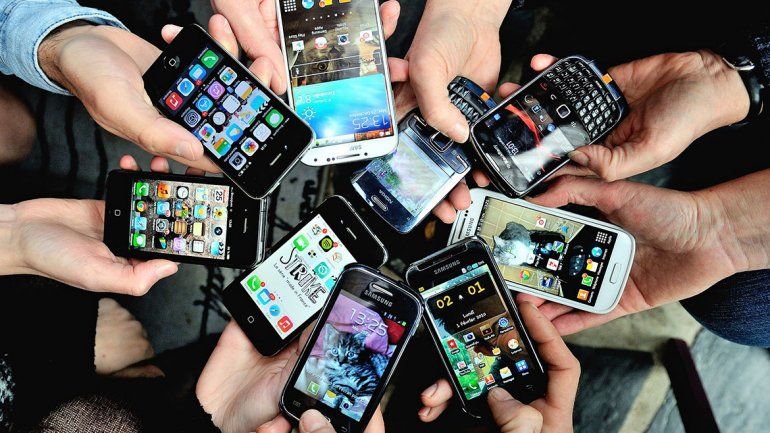 Hay dos celulares por cada neuquino