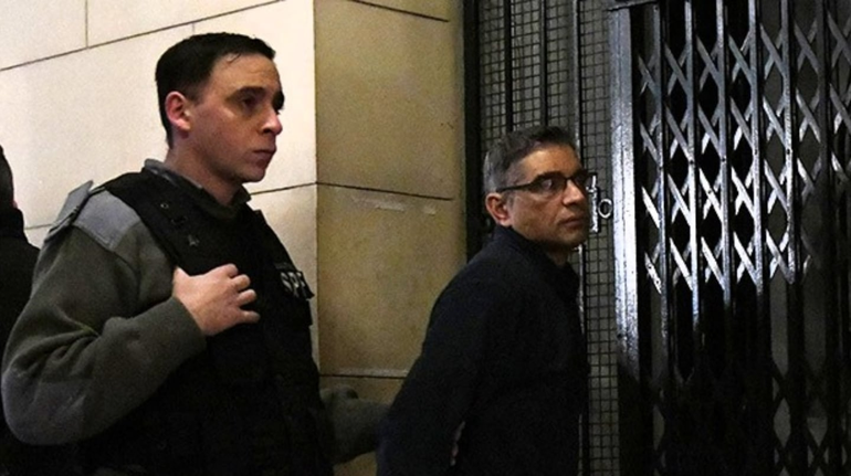 El hombre fue condenado por matar a su marido con sueros envenenados.
