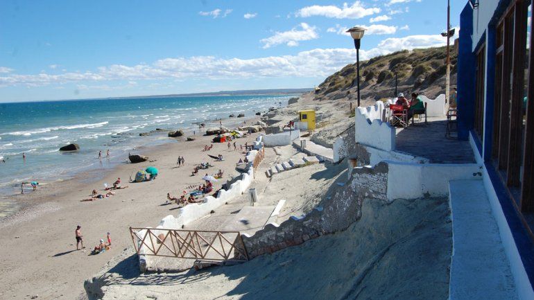 En la bajada de La Rinconada todo es blanco. El estilo se inspira en las construcciones más tradicionales del Mediterráneo que soñó el artista Páez Vilaró.