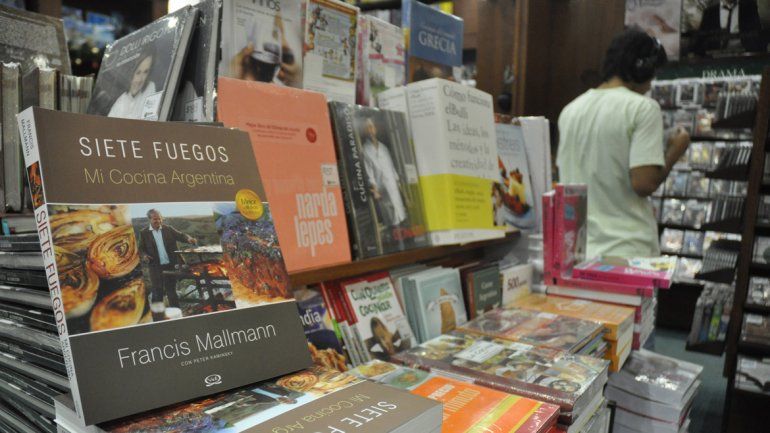 Los libreros y disqueros tendrán que exhibir el 20 por ciento de sus productos con obras neuquinas.