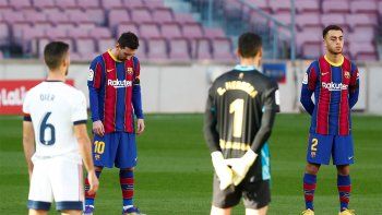 mira el emotivo homenaje de barcelona a diego mira el emotivo homenaje de barcelona a diego