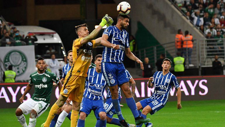 Al Tomba lo acostaron muy feo en VAR-sil