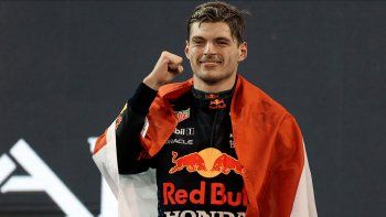 Verstappen se coronó junto a Red Bull tras dar cuenta de Hamilton Verstappen se coronó junto a Red Bull tras dar cuenta de Hamilton
