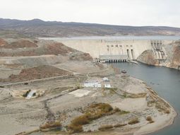 represas: ¿que seria un beneficio significativo para neuquen?