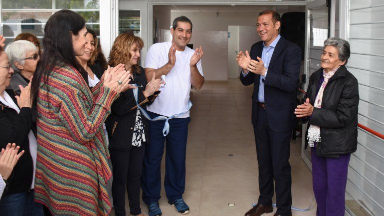 Gutiérrez inauguró obras en el centro de salud de Valentina Norte
