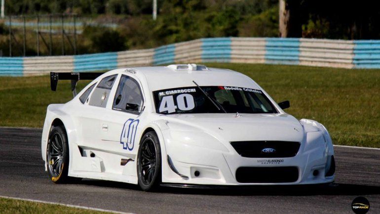 Marcelo Ciarrocchi se llevó el Sprint del Top Race en Buenos Aires.