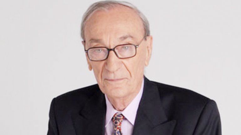 El periodista y locutor falleció a la edad de 89 años.