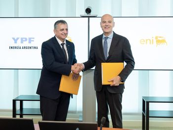 Horacio Marín, presidente de la petrolera argentina, y Claudio Descalzi, presidente de ENI, firmarán el acuerdo en la Torre de Puerto Madero.
