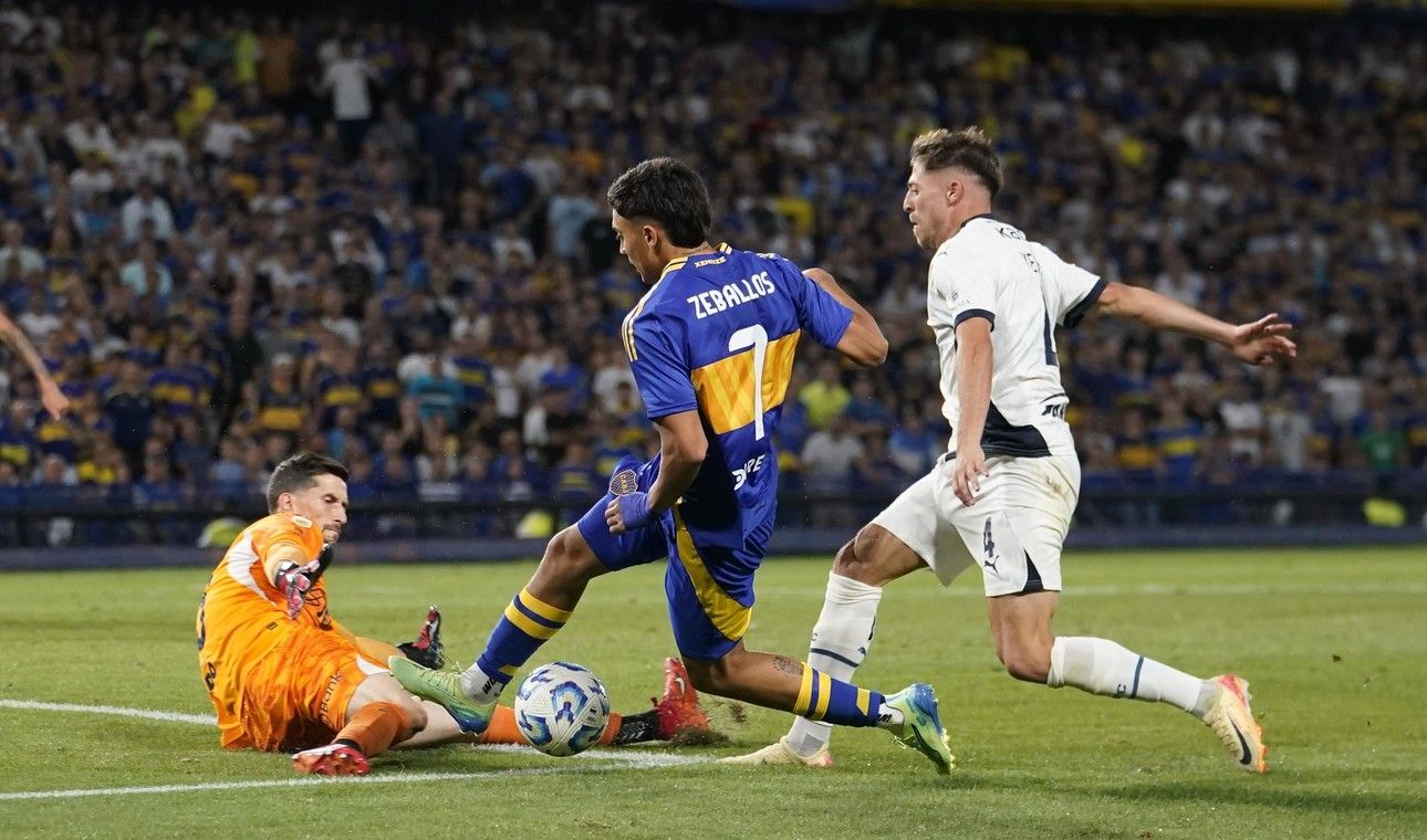 Boca igualó 0 a 0 ante Independiente.
