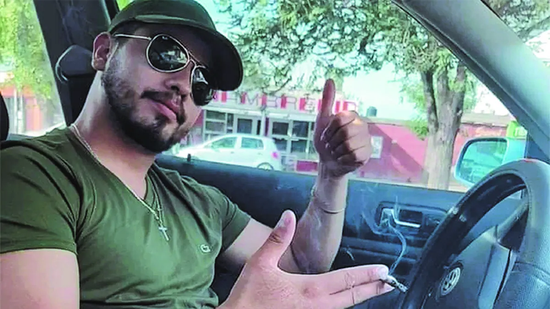 Jimi Hendrix Castro Riquelme está prófugo desde el 11 de febrero de 2024. Jimi Hendrix Castro Riquelme está prófugo desde el 11 de febrero de 2024.