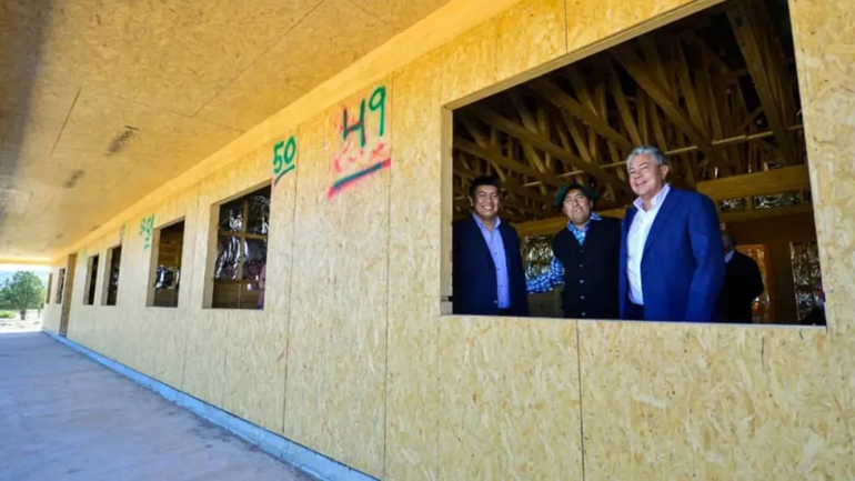 Rolando Figueroa aseguró que quieren terminar el 2027 con la erradicación de las escuelas tráiler