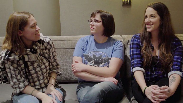 Buscaba a su padre y encontró a tres hijas