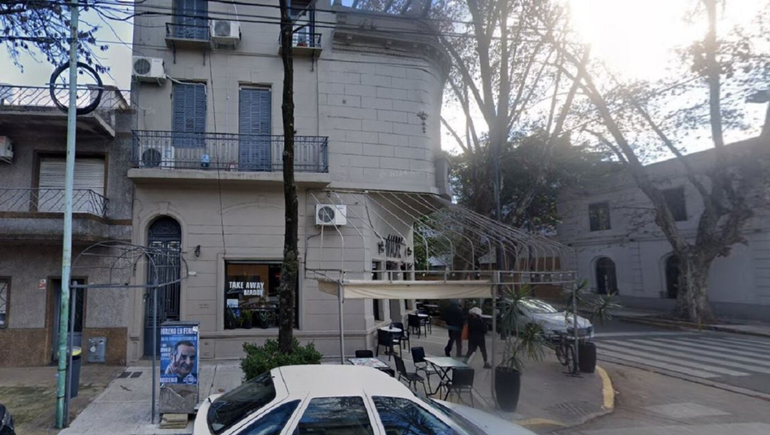 Interpol emitió una circular roja en su contra.