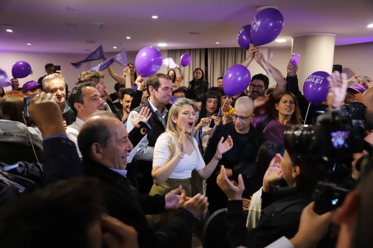 Desafío a los oficialismos: ¿La ola violeta va por todo en Neuquén?