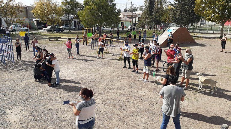 Reunión de vecinalistas en Canal V por los niños abusados