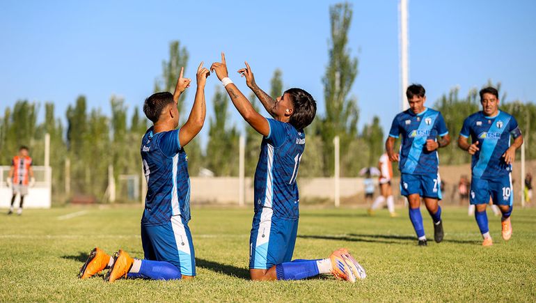 Con suspenso, La Amistad dejó afuera a San Patricio y sacó boleto a las semifinales del Regional Amateur