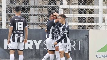 El gol de Ezequiel Ávila para Cipolletti fue a los 39 del complemento ante Argentino. El gol de Ezequiel Ávila para Cipolletti fue a los 39 del complemento ante Argentino.